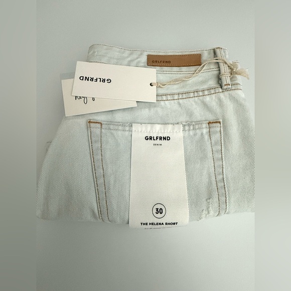 NWT- GRLFRND Helena Shorts- Size 30 - Picture 3 of 5